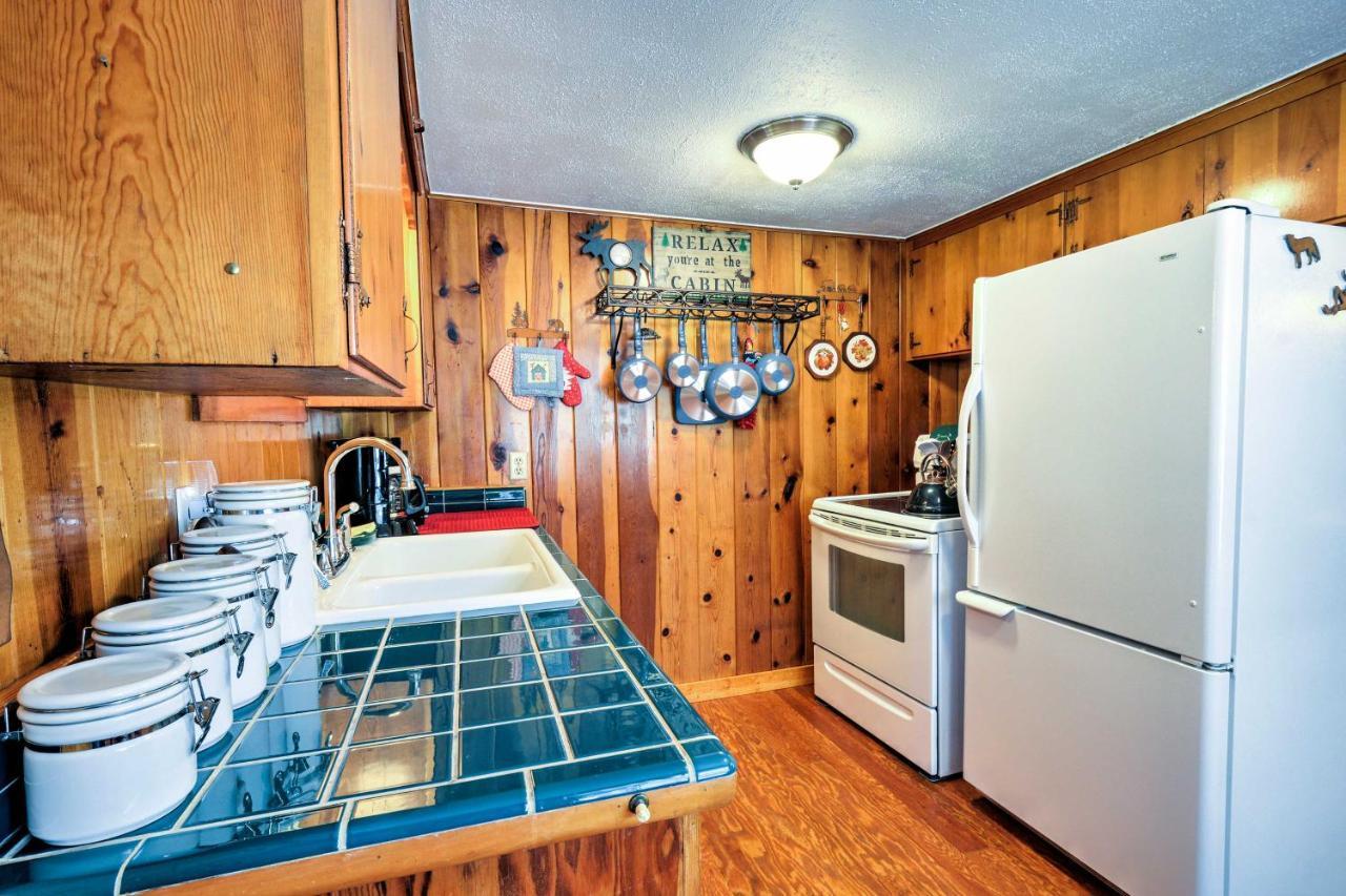 Cozy Cabin With Ac And Deck, 5 Mi To Downtown Prescott 빌라 외부 사진